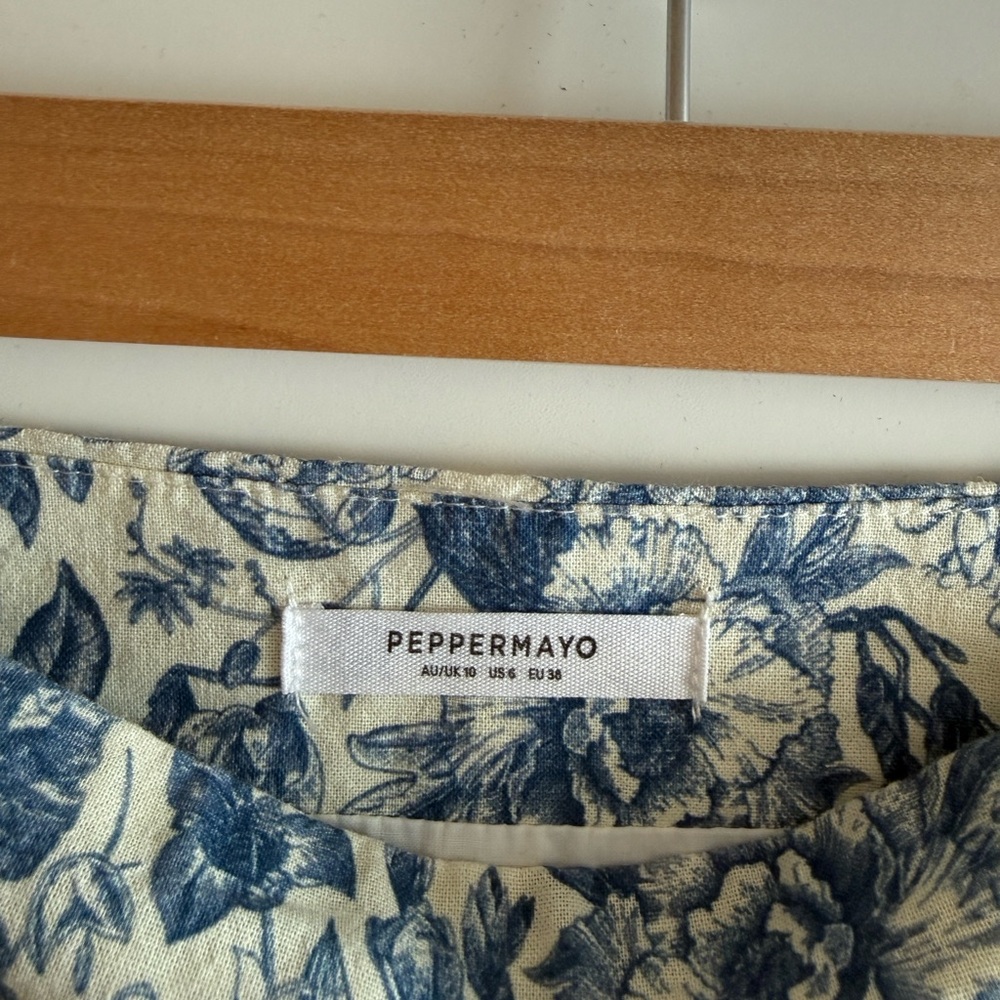 Peppermayo Skirt Low Rise Blue and White Floral - Picture 3 of 6